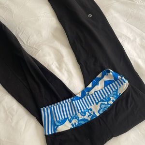 Lululemon yoga pants